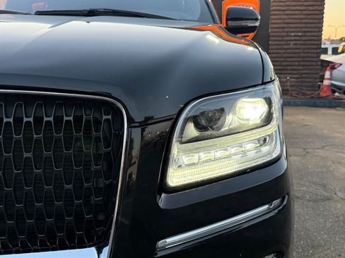Used 2020 Lincoln Navigator L Reserve w/ Equipment Group 208A Reserve AWD/4WD image 7