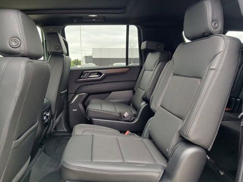 New 2026 GMC Yukon XL Denali w/ Sun & Power Step Package AWD/4WD image 13