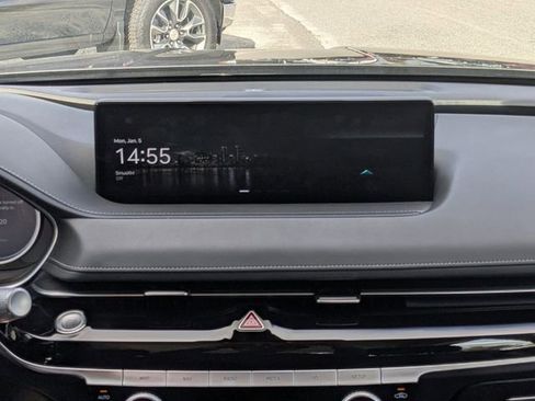 Used 2022 Genesis G80 2.5T image 16