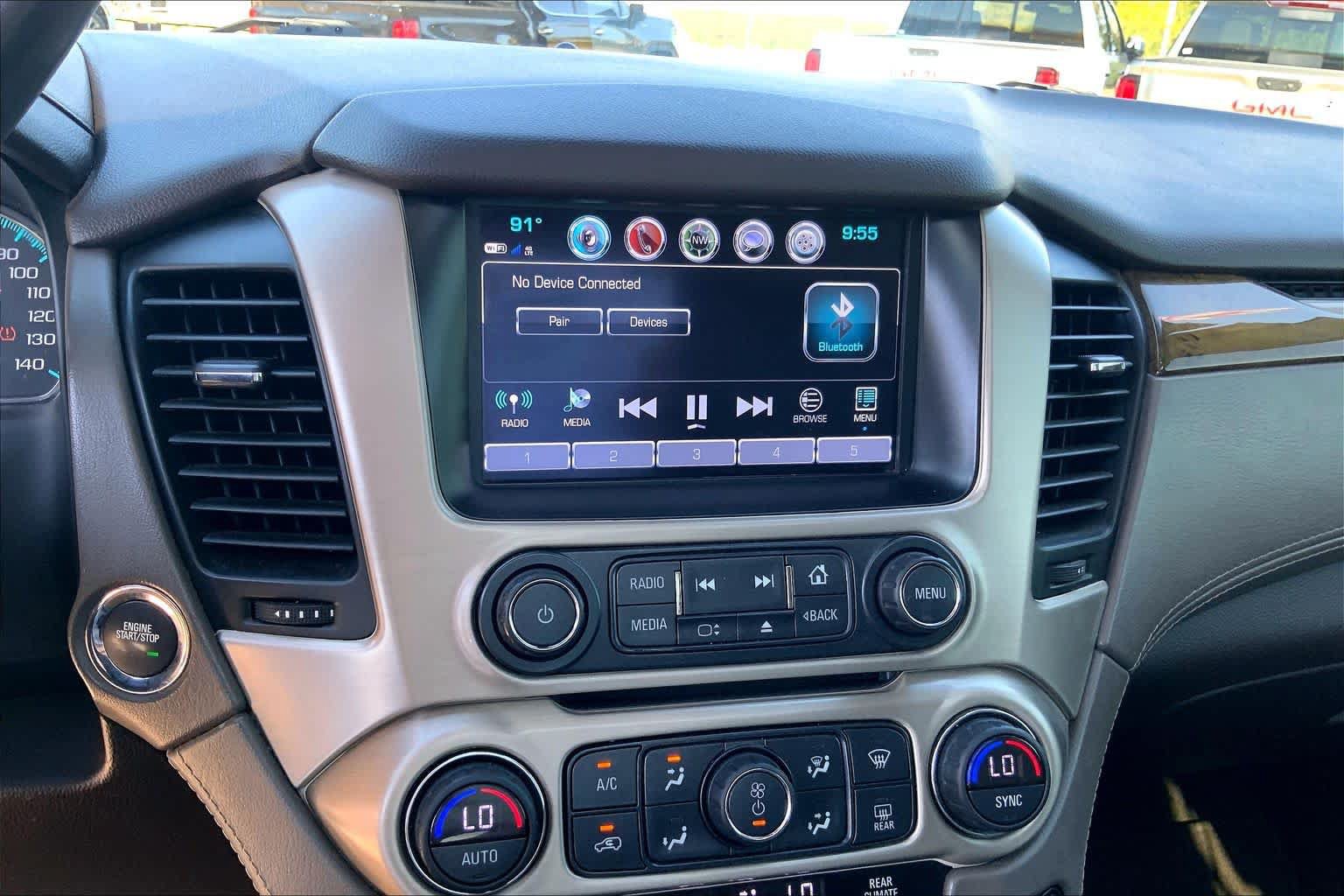 Used 2017 GMC Yukon Denali w/ Open Road Package AWD/4WD image 30