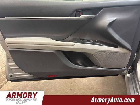 Used 2024 Toyota Camry LE image 7