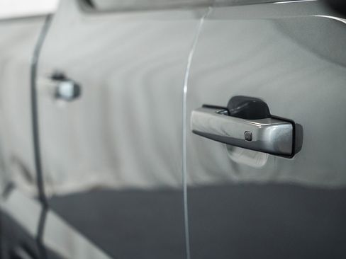 Used 2023 Ford F150 Lariat w/ Equipment Group 502A High image 21