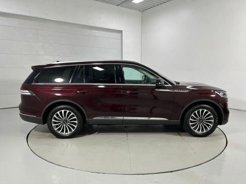 Used 2022 Lincoln Aviator Reserve w/ Elements Package Plus AWD/4WD image 39