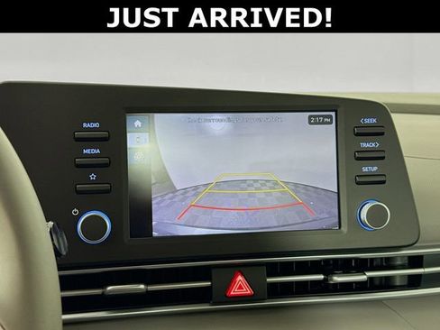 Used 2025 Hyundai Elantra Sport FWD image 21