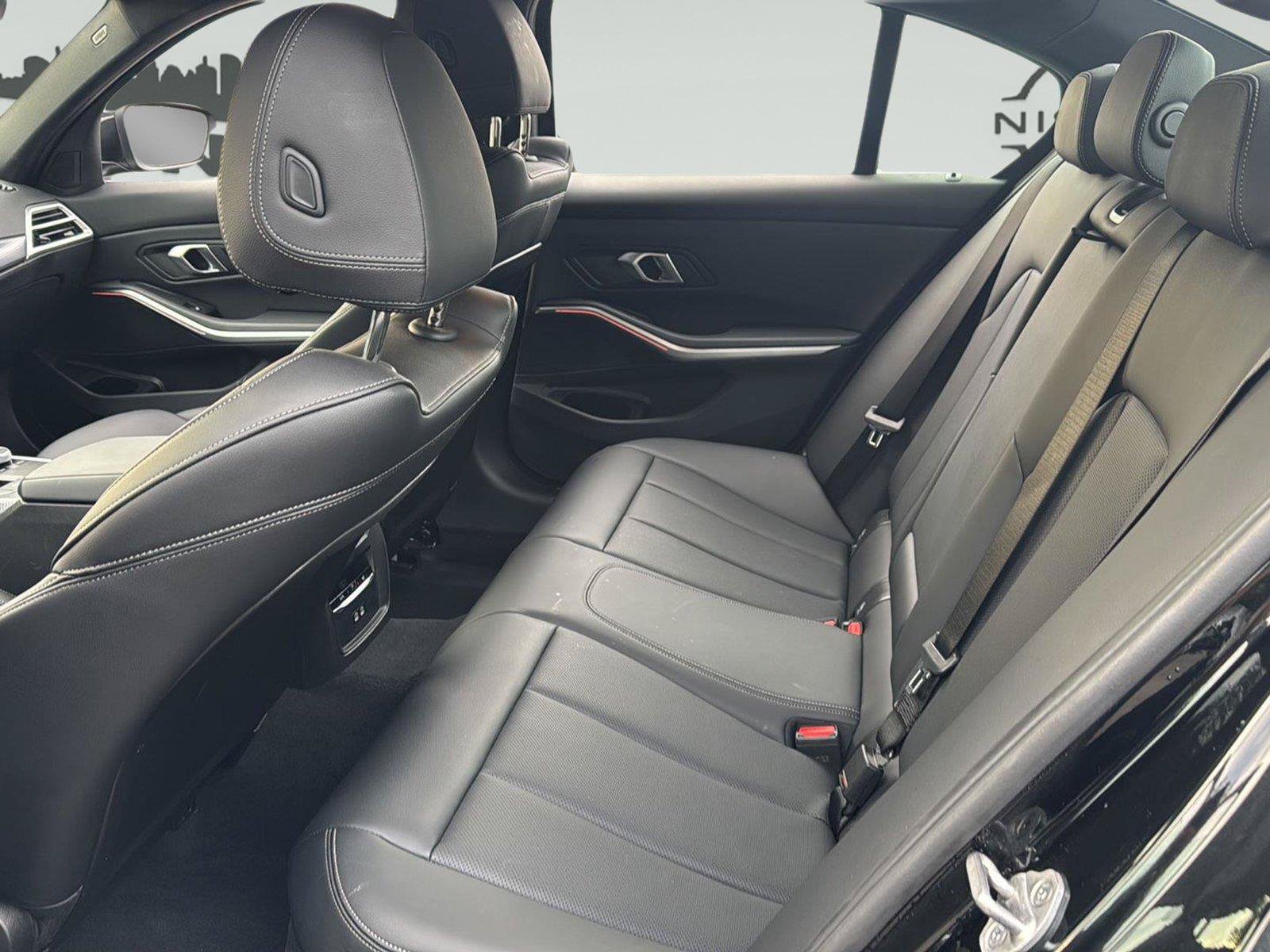 Used 2026 BMW 330i xDrive Sedan w/ Convenience Package AWD/4WD image 22