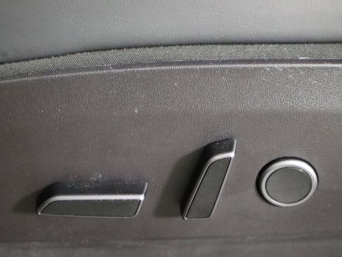 Used 2023 Tesla Model Y Long Range image 21