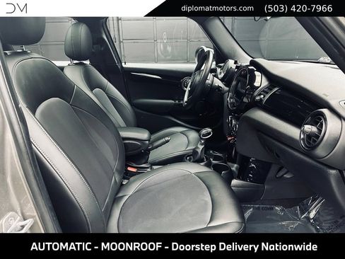 Used 2019 MINI Cooper 4-Door Hardtop w/ Signature Upholstery Package FWD image 20