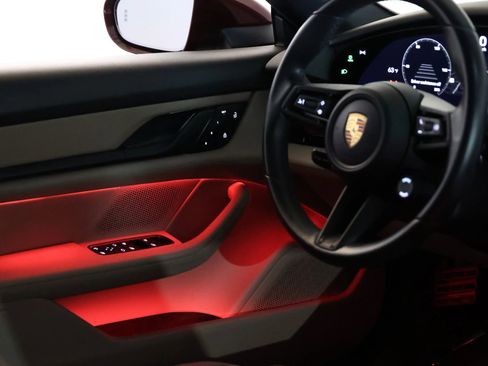 Used 2022 Porsche Taycan 4 Cross Turismo w/ Technology Package image 87