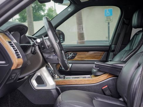 Used 2019 Land Rover Range Rover HSE AWD/4WD image 11