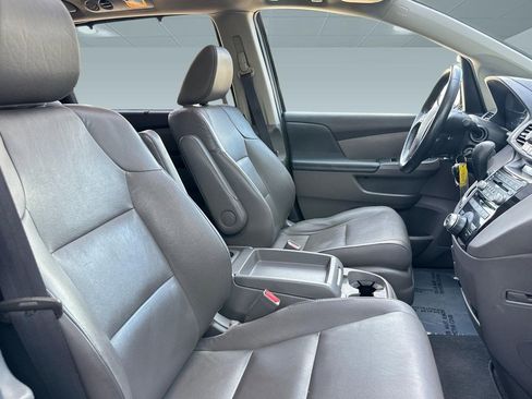 Used 2013 Honda Odyssey Touring image 31