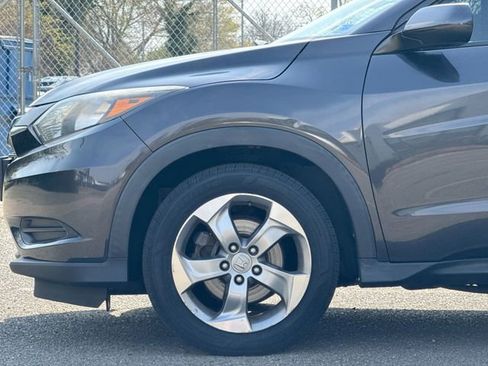 Used 2018 Honda HR-V LX image 24