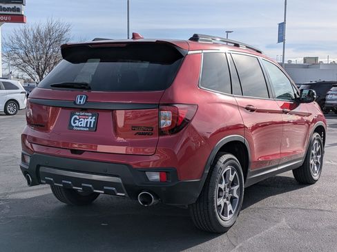 Used 2023 Honda Passport TrailSport image 3