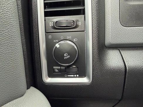 Used 2017 RAM 1500 Big Horn image 25