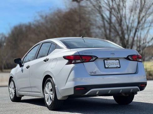 Used 2020 Nissan Versa S FWD image 7