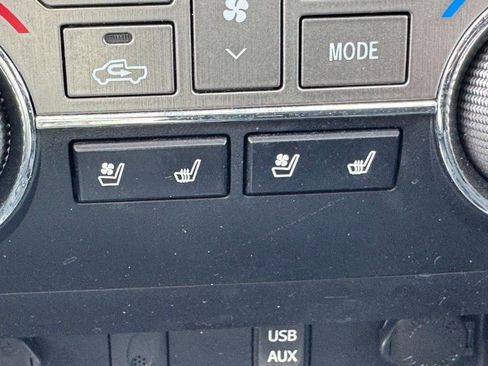 Used 2017 Toyota Tundra Platinum image 22