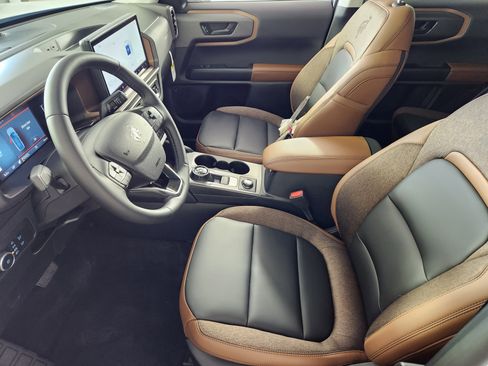New 2026 Ford Bronco Sport Outer Banks w/ Outer Banks Tech Package+ AWD/4WD image 11