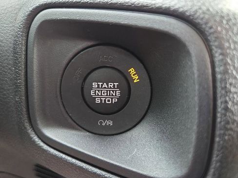 New 2025 Jeep Gladiator Willys image 28