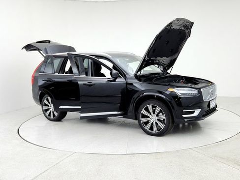 New 2025 Volvo XC90 B6 Plus w/ Protection Package Premier image 10