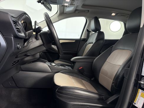 Used 2022 Ford Escape Titanium w/ Titanium Elite Package AWD/4WD image 6
