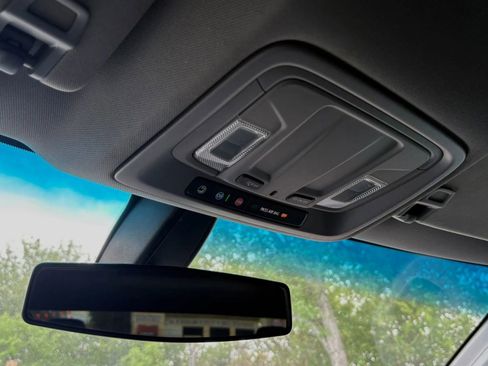 Used 2020 Chevrolet Silverado 1500 LT w/ All-Star Edition AWD/4WD image 11