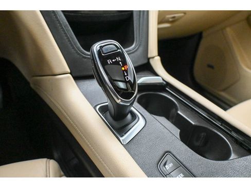 Used 2018 Cadillac XT5 Luxury w/ Driver Awareness Package image 41