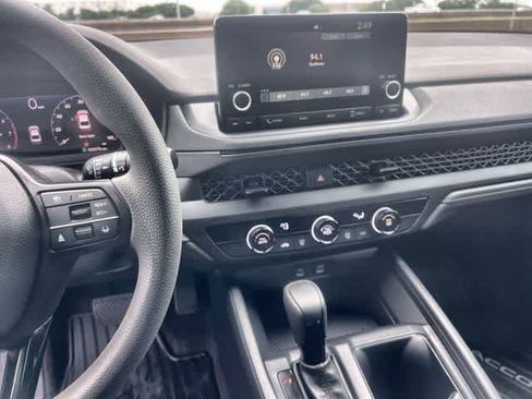 Certified 2023 Honda Accord LX image 18