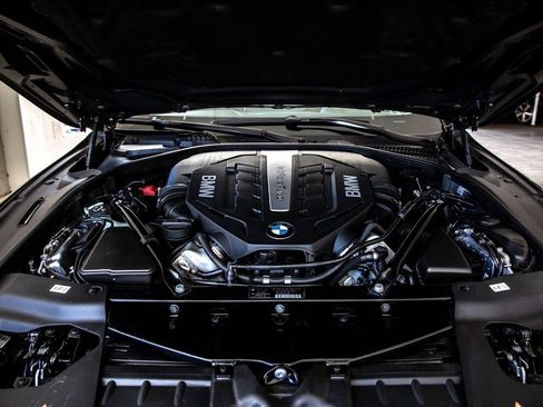 Used 2013 BMW 650i xDrive Convertible image 22