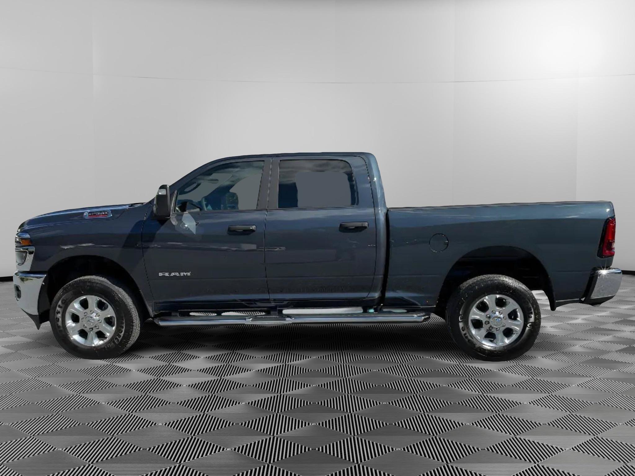 Used 2026 RAM 2500 Big Horn AWD/4WD image 5