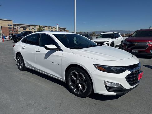 Used 2023 Chevrolet Malibu LT image 3