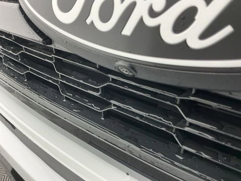 Used 2025 Ford F150 Lariat w/ Equipment Group 502A High image 10