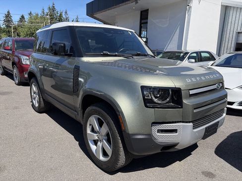 Used 2021 Land Rover Defender 90 First Edition AWD/4WD image 4