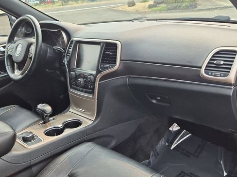 Used 2014 Jeep Grand Cherokee Limited AWD/4WD image 31