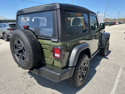 Used 2021 Jeep Wrangler Sport AWD/4WD image 7