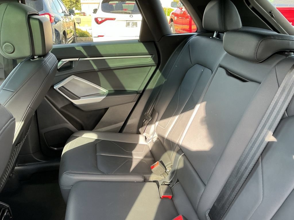 Used 2025 Audi Q3 2.0T Premium AWD/4WD image 24