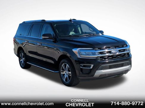 Used 2023 Ford Expedition Max Limited image 3