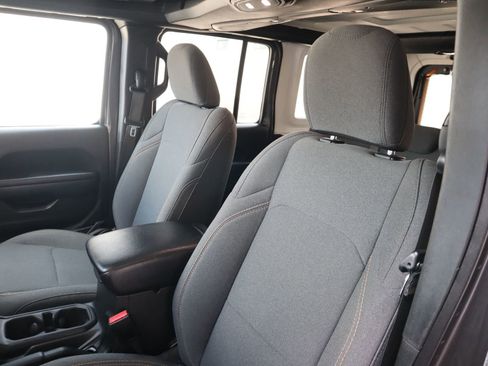 Used 2024 Jeep Wrangler Sport S image 35