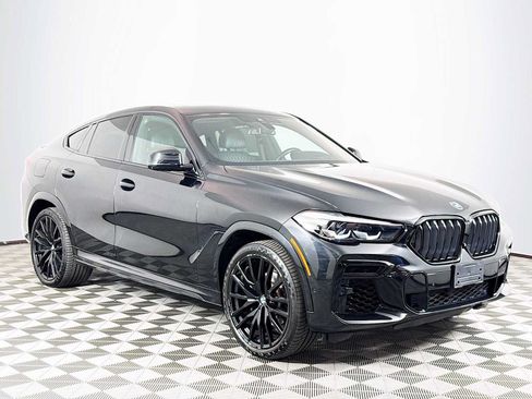 Used 2022 BMW X6 xDrive40i w/ M Sport Package AWD/4WD image 3