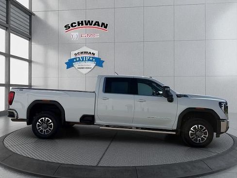 Used 2024 GMC Sierra 3500 SLE w/ SLE Convenience Package AWD/4WD image 3