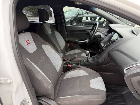Used 2016 Ford Focus ST FWD image 19