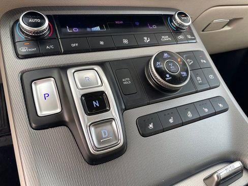 Used 2023 Hyundai Palisade Limited w/ Cargo Package image 22