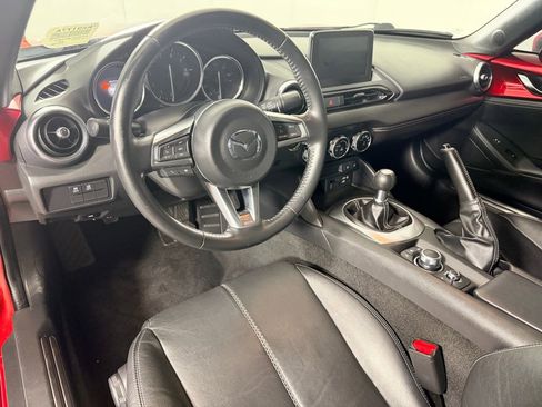 Used 2021 MAZDA MX-5 Miata Grand Touring image 26