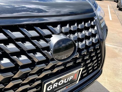 Used 2023 Lexus GX 460 Premium w/ Premium Package image 30