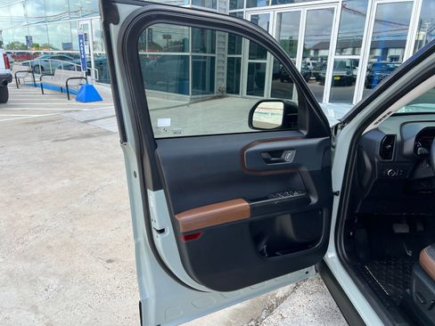 Used 2021 Ford Bronco Sport Outer Banks AWD/4WD image 10