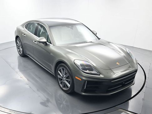 Certified 2026 Porsche Panamera 4 AWD/4WD image 44