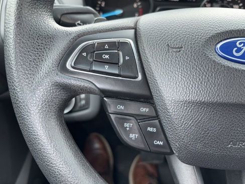 Used 2017 Ford Escape SE w/ Equipment Group 201A image 27