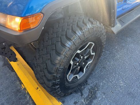 Used 2021 Jeep Gladiator Sport image 10