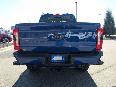 New 2026 Ford F250 Lariat w/ Black Appearance Package image 5