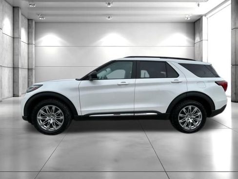 Used 2025 Ford Explorer Active w/ Active Comfort Package AWD/4WD image 5