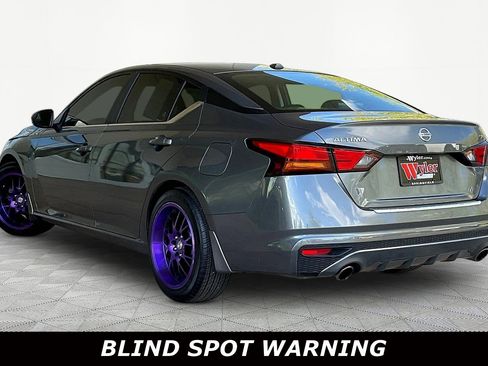 Used 2019 Nissan Altima 2.5 SR w/ SR Premium Package FWD image 4