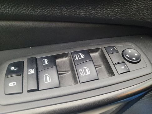 Used 2022 Jeep Cherokee Trailhawk w/ Sun, Sound & Nav Group image 27